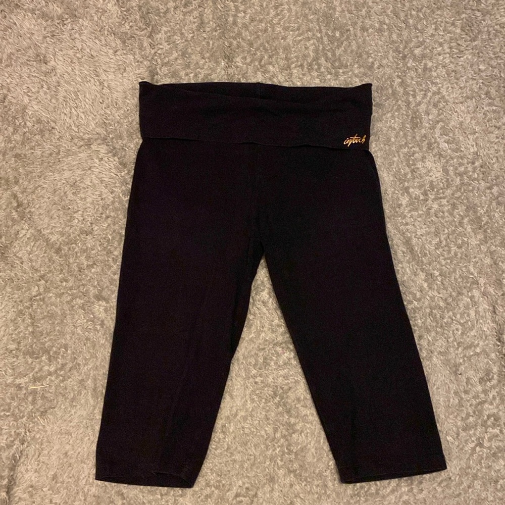 Must Bundle For $3 Deal! In Touch juniors L/XL black capri leggings